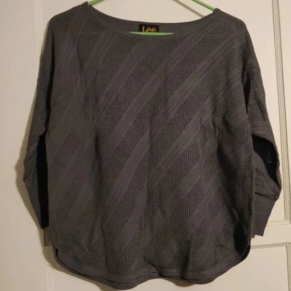 BOGO🎀BUNDLE OF TWO 3/4 sleeve sweaters- Size Large - Picture 2 of 4